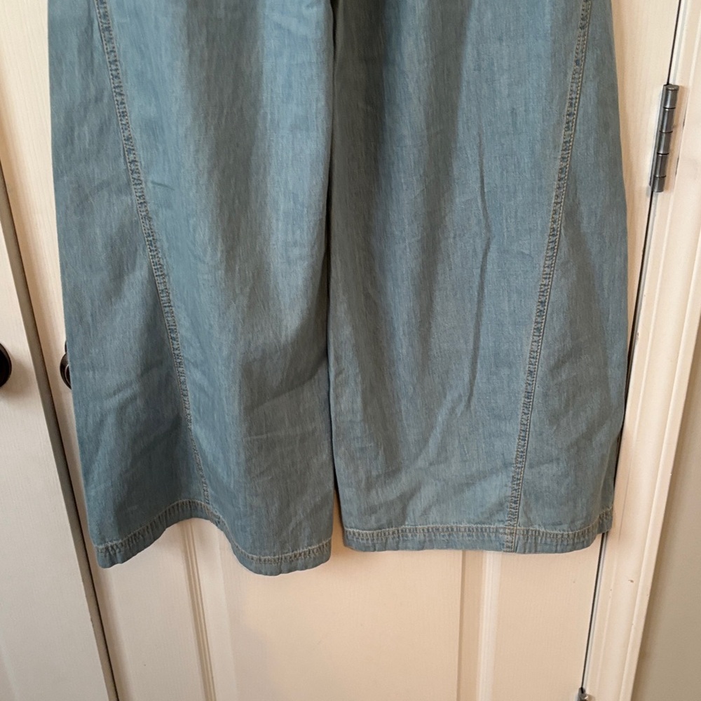 Altar'd State Women’s Cotton Light Blue Wide Leg Jeans with Elastic Waist XS - Picture 7 of 8